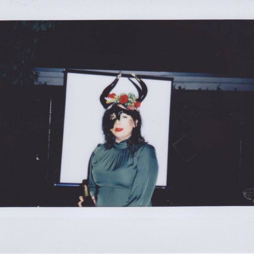 Meet your Posher, Crystal